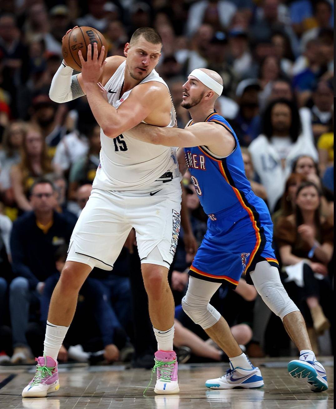 上稳居领先 上稳居领先