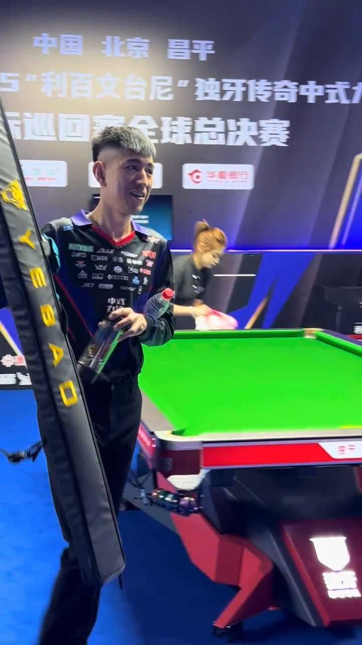 赛场上屡次 赛场上屡次