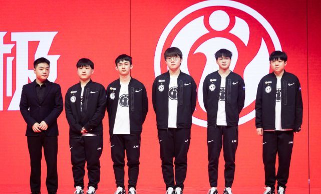 为各位读者 为各位读者